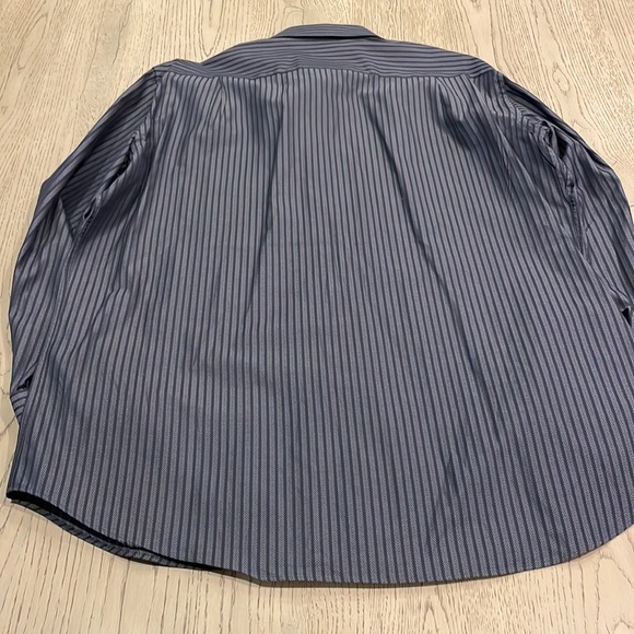 Hugo Boss Men’s Dress Shirt - Picture 5 of 5